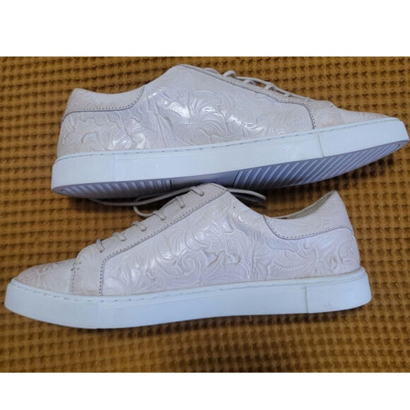 Patricia Nash Uma Tooled Sneaker Chalk GUC 9 - Picture 7 of 8